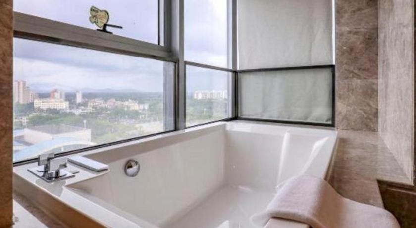 Wanning Yingbin Hotel Esterno foto